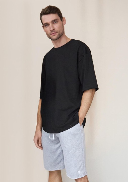 t-shirt-dla-niej-i-dla-niego-oversize-z-bawelny-czesanej-czarny-unisex-delta-naviale_7.jpg