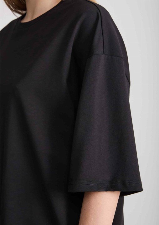 t-shirt-dla-niej-i-dla-niego-oversize-z-bawelny-czesanej-czarny-unisex-delta-naviale_1.jpg