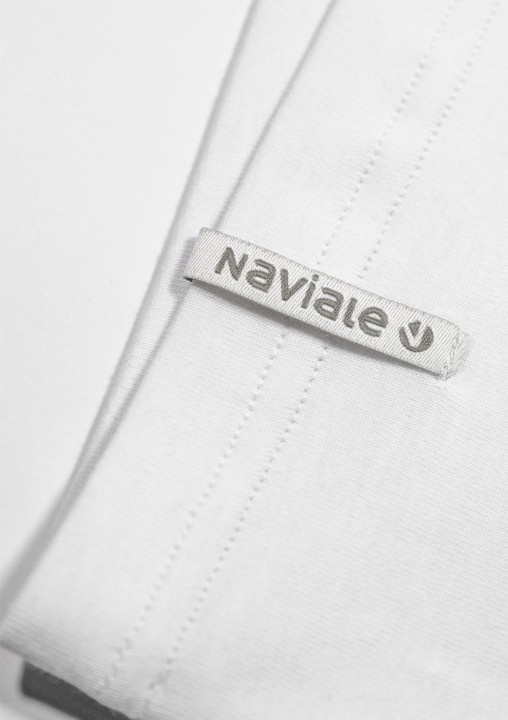 t-shirt-dla-niej-i-dla-niego-oversize-z-bawelny-czesanej-biala-unisex-delta-naviale_6.jpg