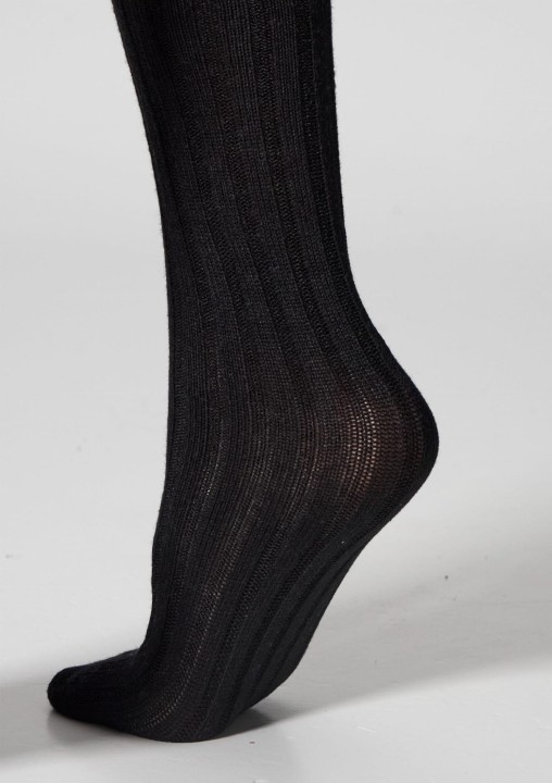 skarpetki-damskie-z-angora-krolicza-2pack-czarne-w22-angora-rabbit-legs_4.jpg