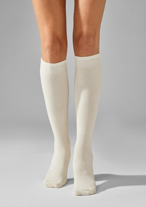 podkolanowki-damskie-bawelniane-2pack-gladkie-biale-108-legs_1.jpg